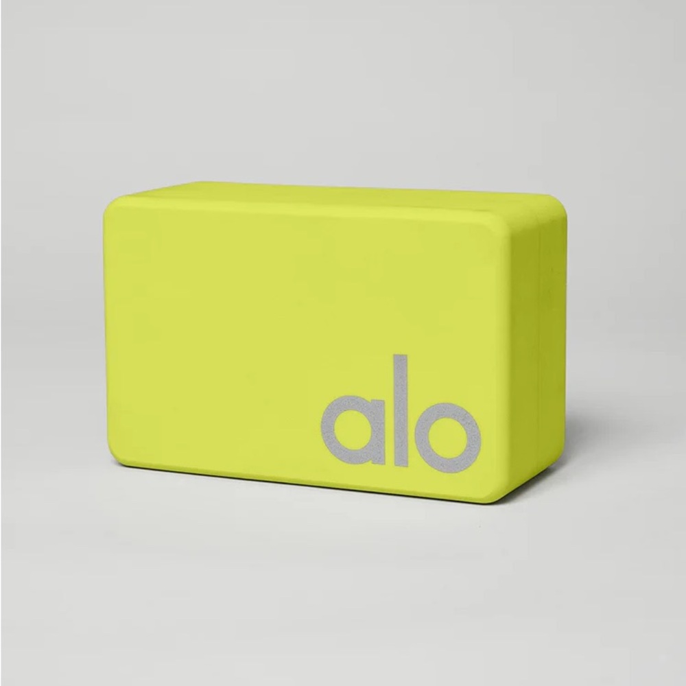 ALO Uplifting Yoga Block - Highlighter/Silver